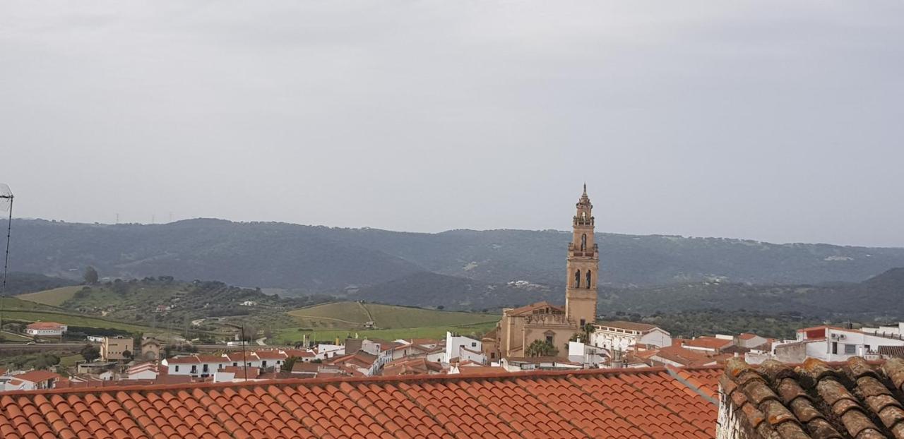 Entre Torres Villa Jerez De Los Caballeros Exterior photo